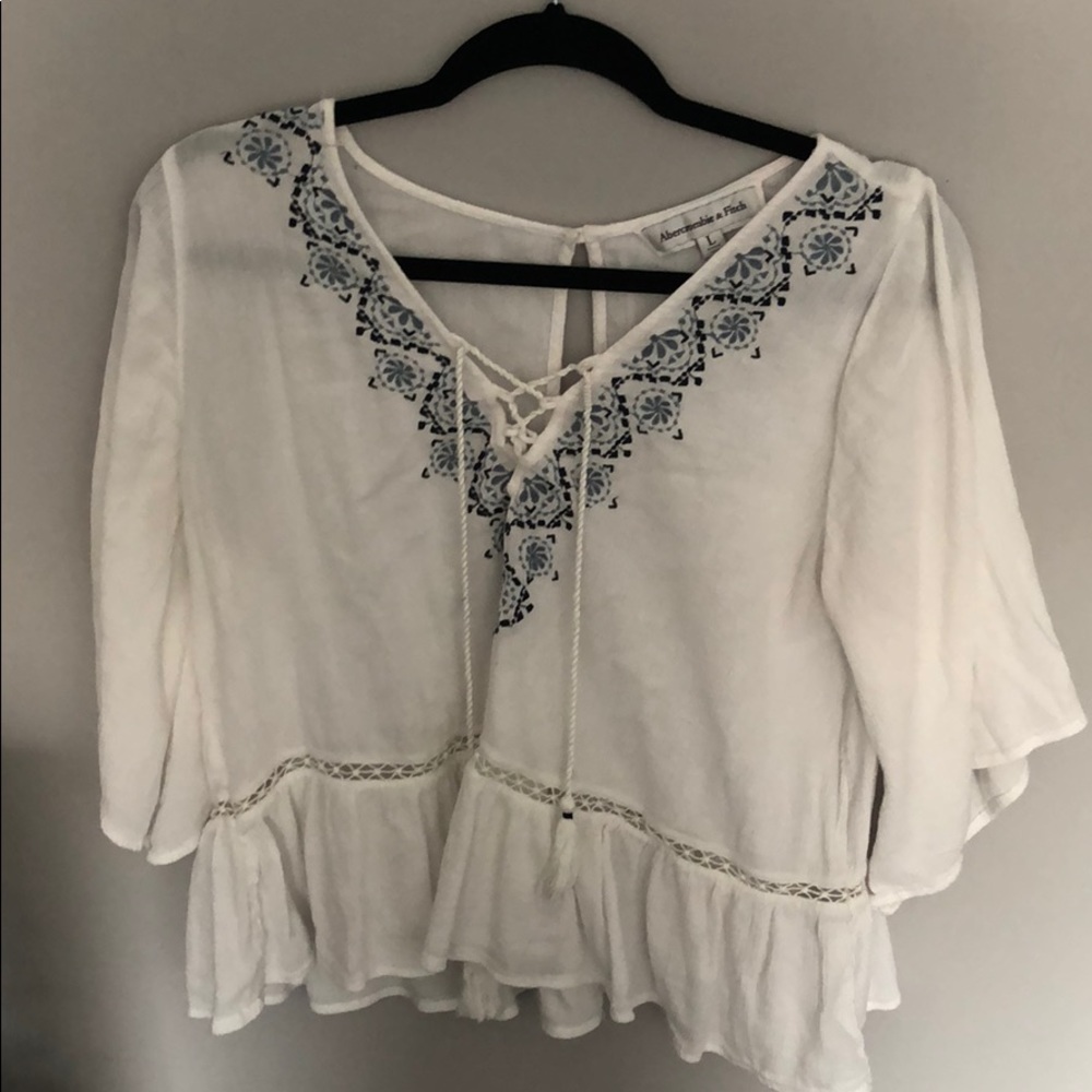 SIZE LARGE. Abercrombie and Fitch blouse.